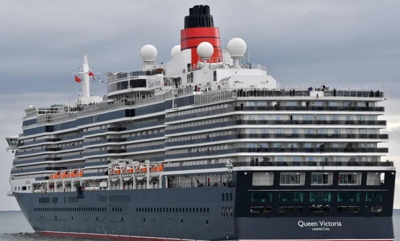 Plus de 130 passagers d'une croisière en provenance de Floride tombent mystérieusement malades, souffrant de vomissements et de diarrhées.