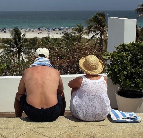 La Floride, 11e province canadienne des snowbirds, est frappée par des taux d'assurance habitation élevés qui font fuir les acheteurs.