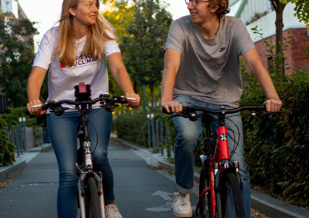 De Miami à Montréal à vélo : Une mère de famille de 48 ans et son fils partent de Floride pour parcourir 1 300 milles afin de sensibiliser les gens au problème climatique