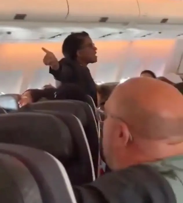 DORVAL : Un vol d'Air Canada est annulé après que l'hôtesse de l'air soit devenue folle de rage sur un passager