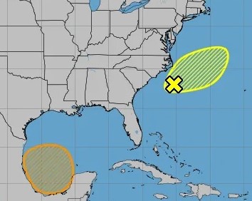Le centre des ouragans surveille 2 vagues tropicales. Orages et crues éclair en Floride.
