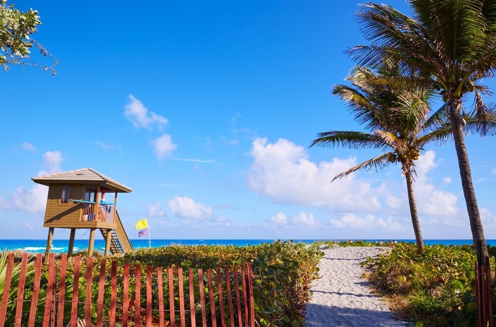 Cette plage a été désignée comme la plus propre de la côte est des États-Unis et elle est en Floride