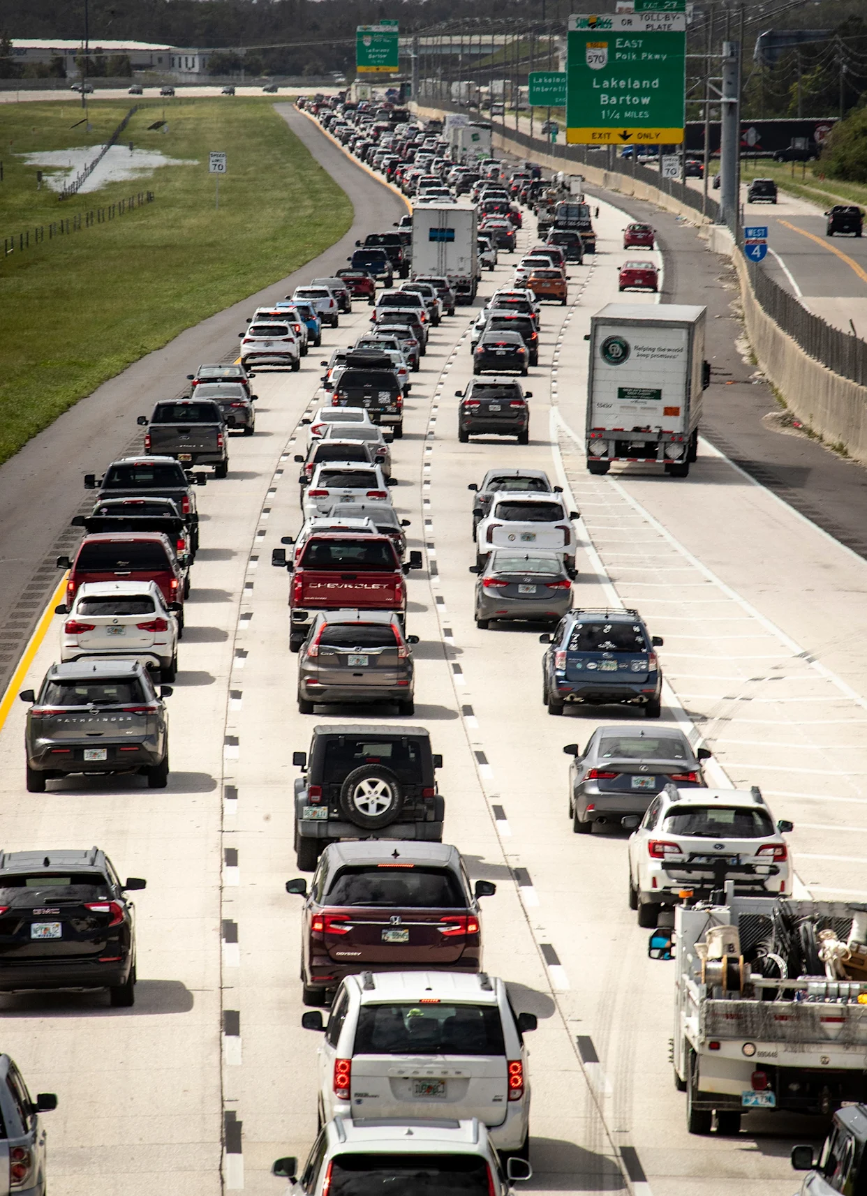 AAA : Les déplacements routiers du 4 juillet en Floride devraient atteindre de nouveaux records cette année. Avec des autoroutes qui déborderont de véhicules