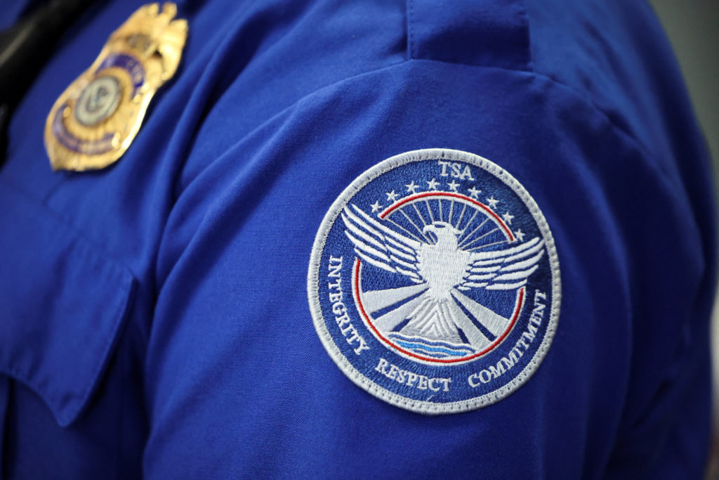 La fermeture actuelle du gouvernement américain empêchera-t-elle le bon déroulement des vols canadiens que les Québécois doivent prendre sous peu vers la Floride ?  Voici la réponse et pourquoi