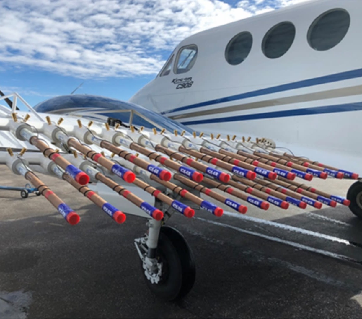 Le procureur général demande au public vivant en Floride de signaler toute activité de modification climatique anormale dans le ciel