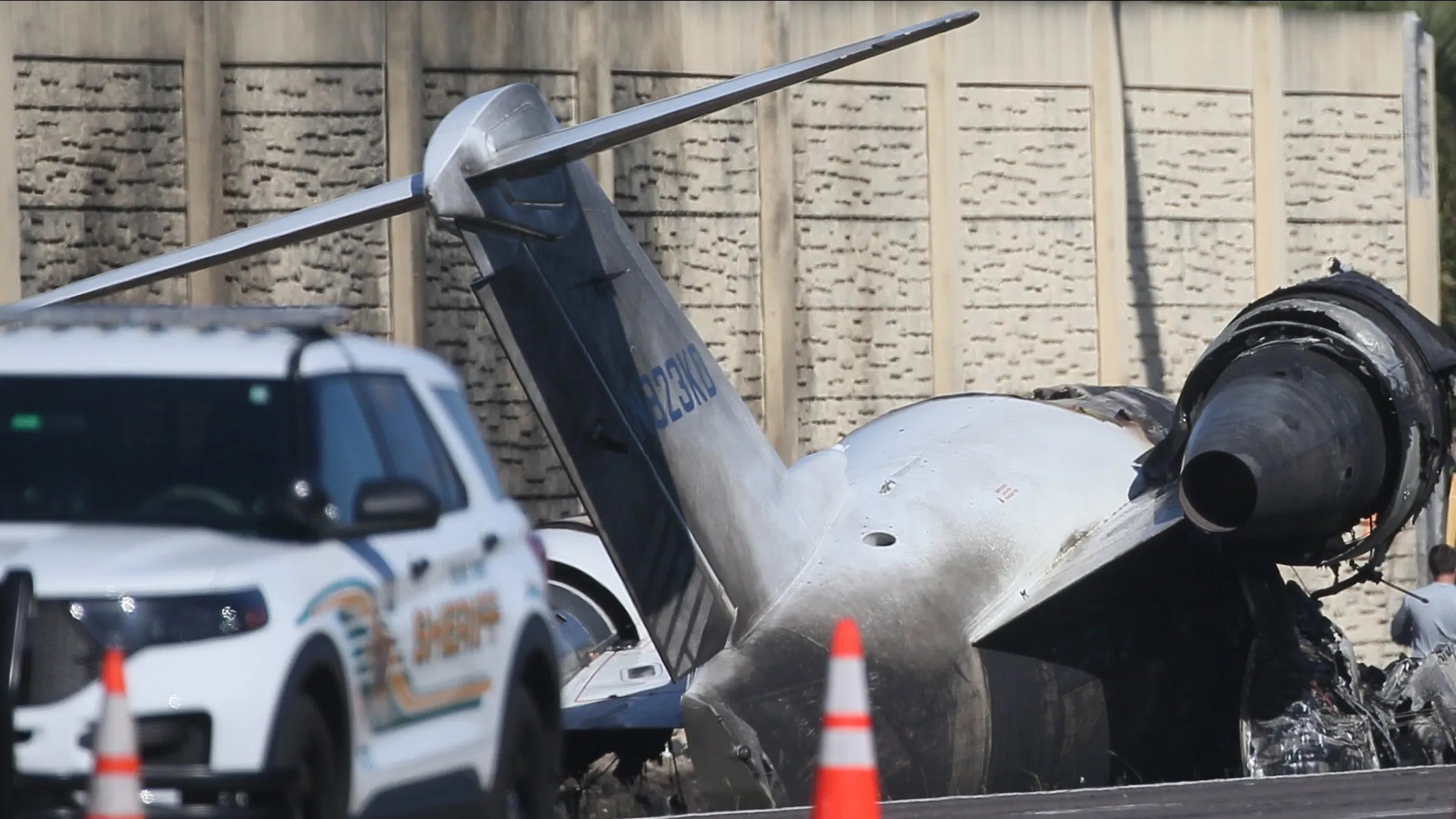 Une compagnie de location poursuit Bombardier pour l’écrasement d’un jet survenue sur une autoroute en Floride faisant des morts.