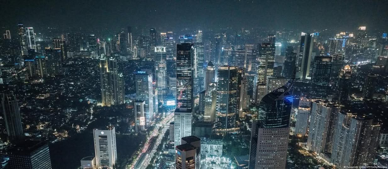 Toute la population du Canada dans une seule ville!