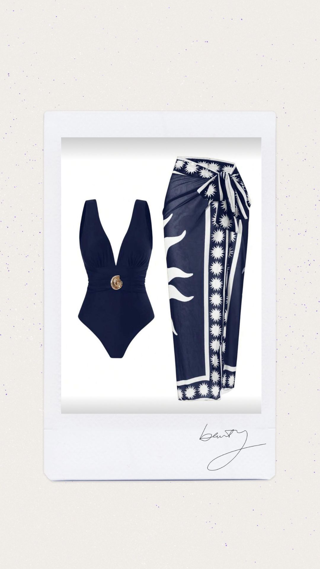 Una pieza color azul con salida de baño