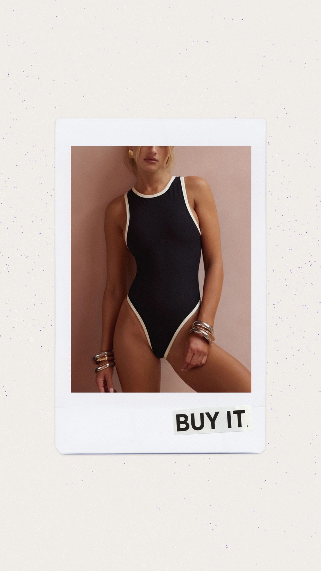 Una pieza color negro con bordes blancos