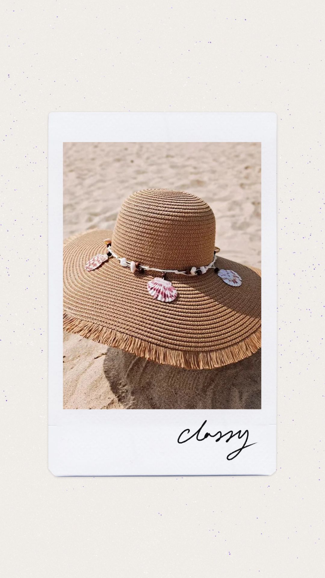 Sombrero color caqui con detalles de concha 