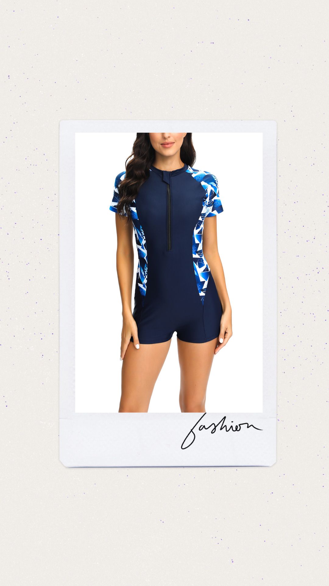 Una pieza de short color azul 