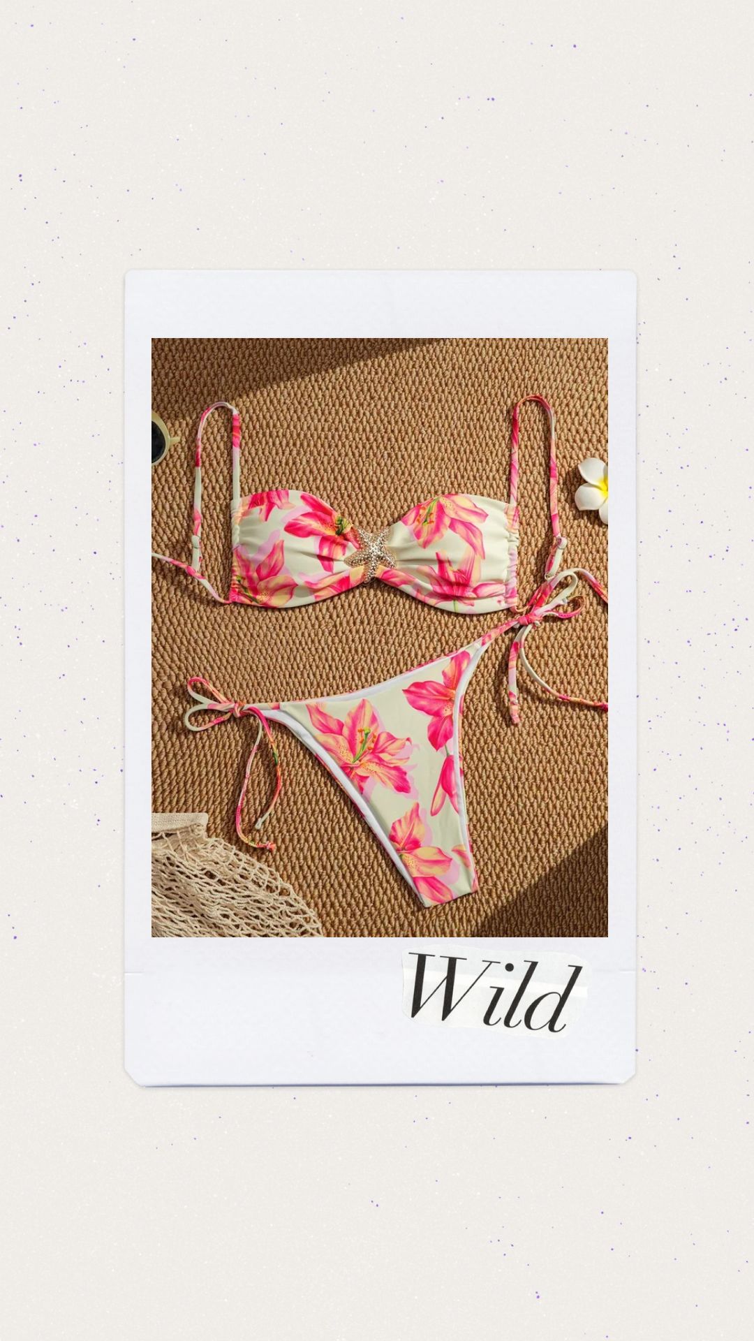 Bikini con estampado tropical y detalle de estrella dorada