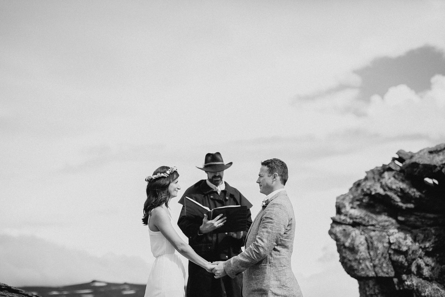 couple-eloping-colorado