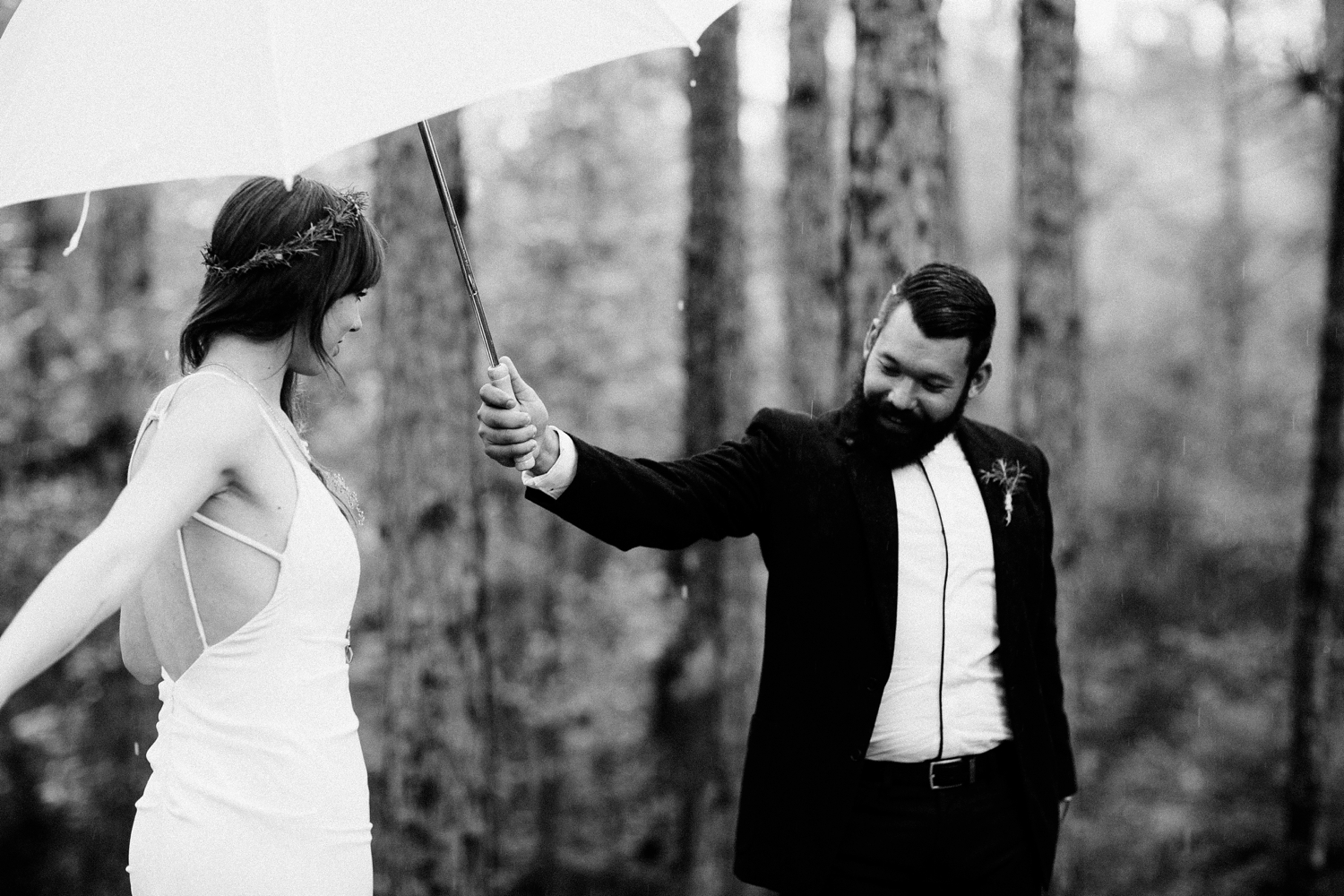 rainy-wedding-pictures-039