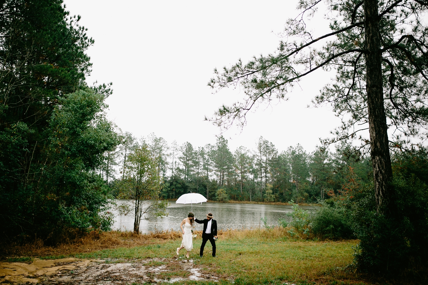 rainy-wedding-pictures-051