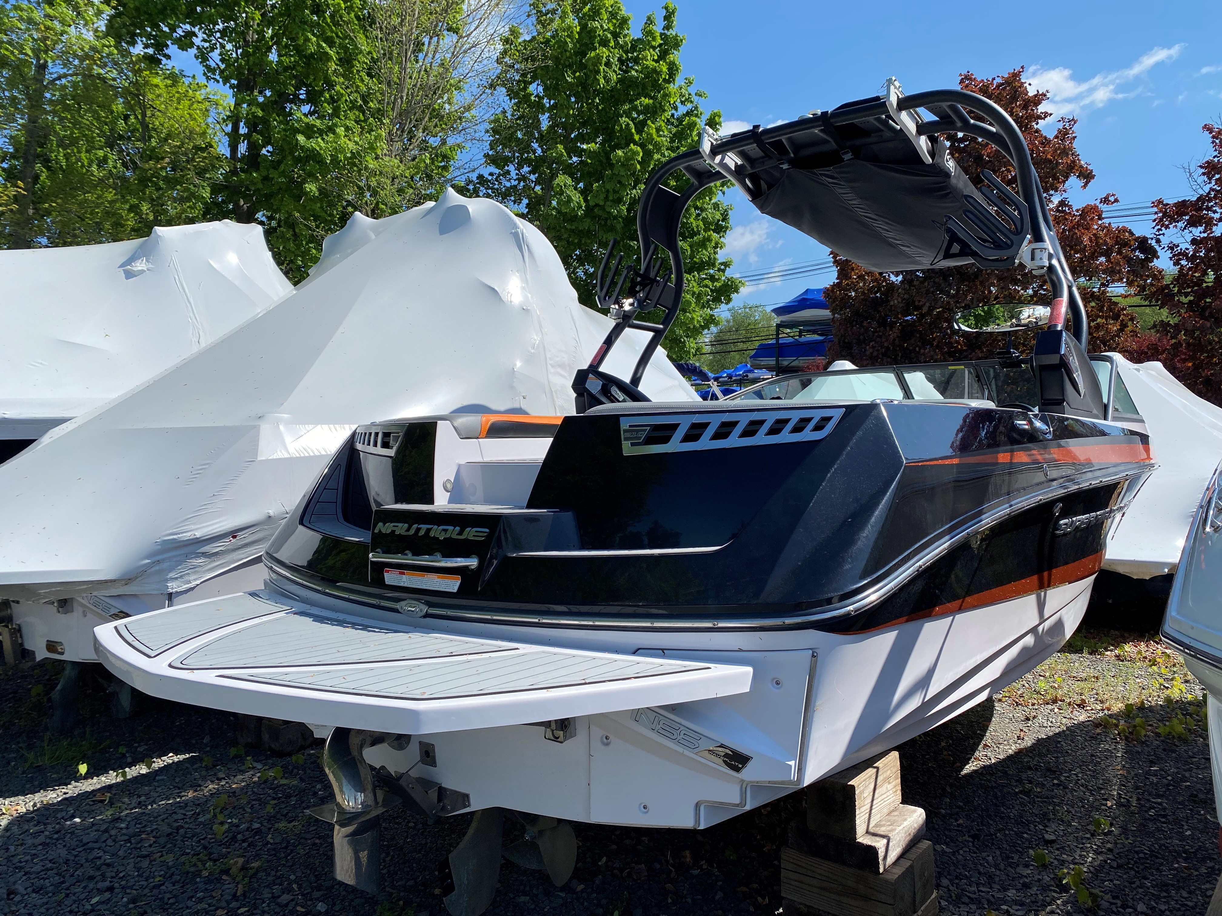 2015 Nautique 2100