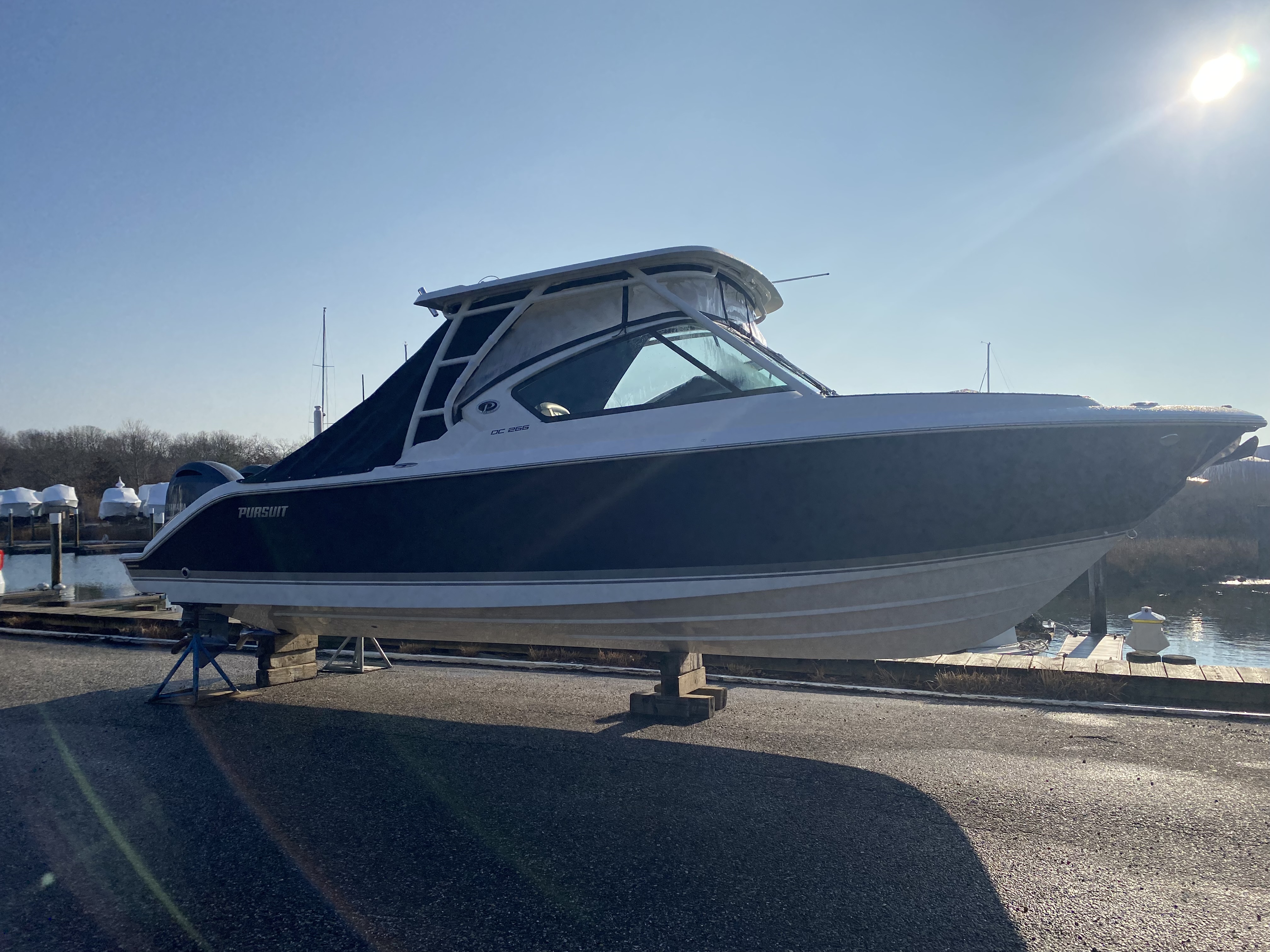 2023 Pursuit DC 2660