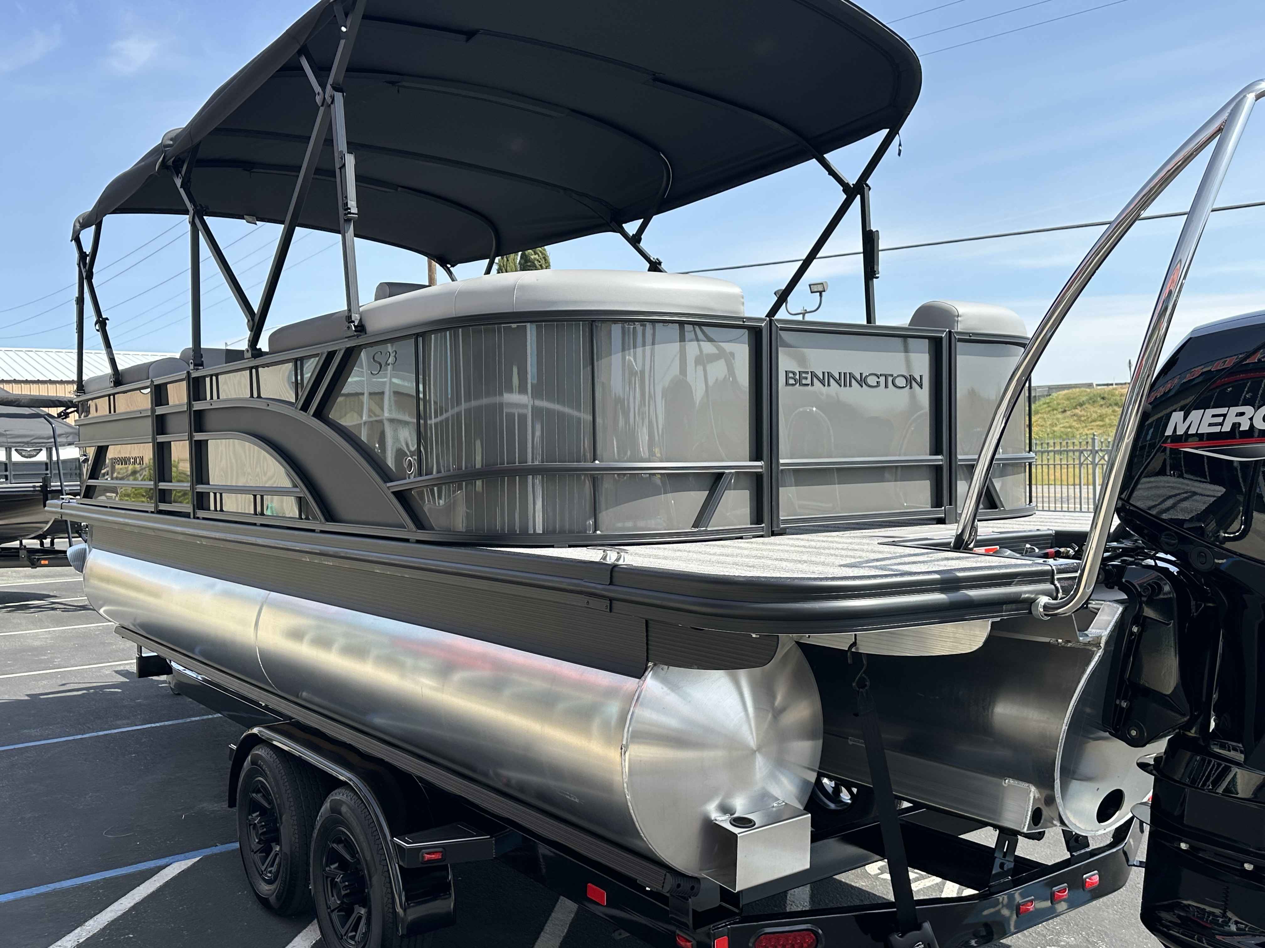 2025 Bennington 23S SR-4