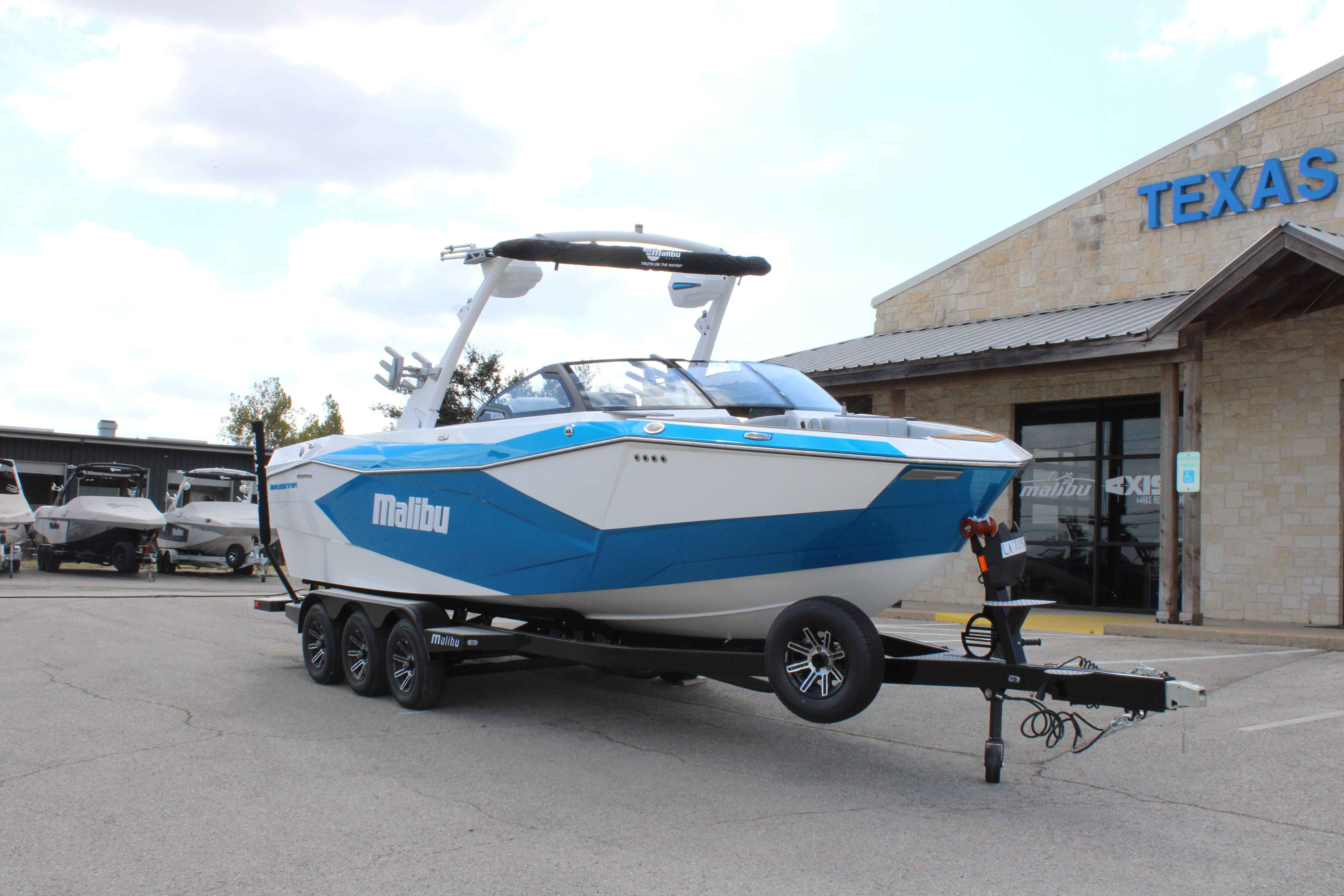 2025 Malibu Boats Wakesetter 26 LSV-2