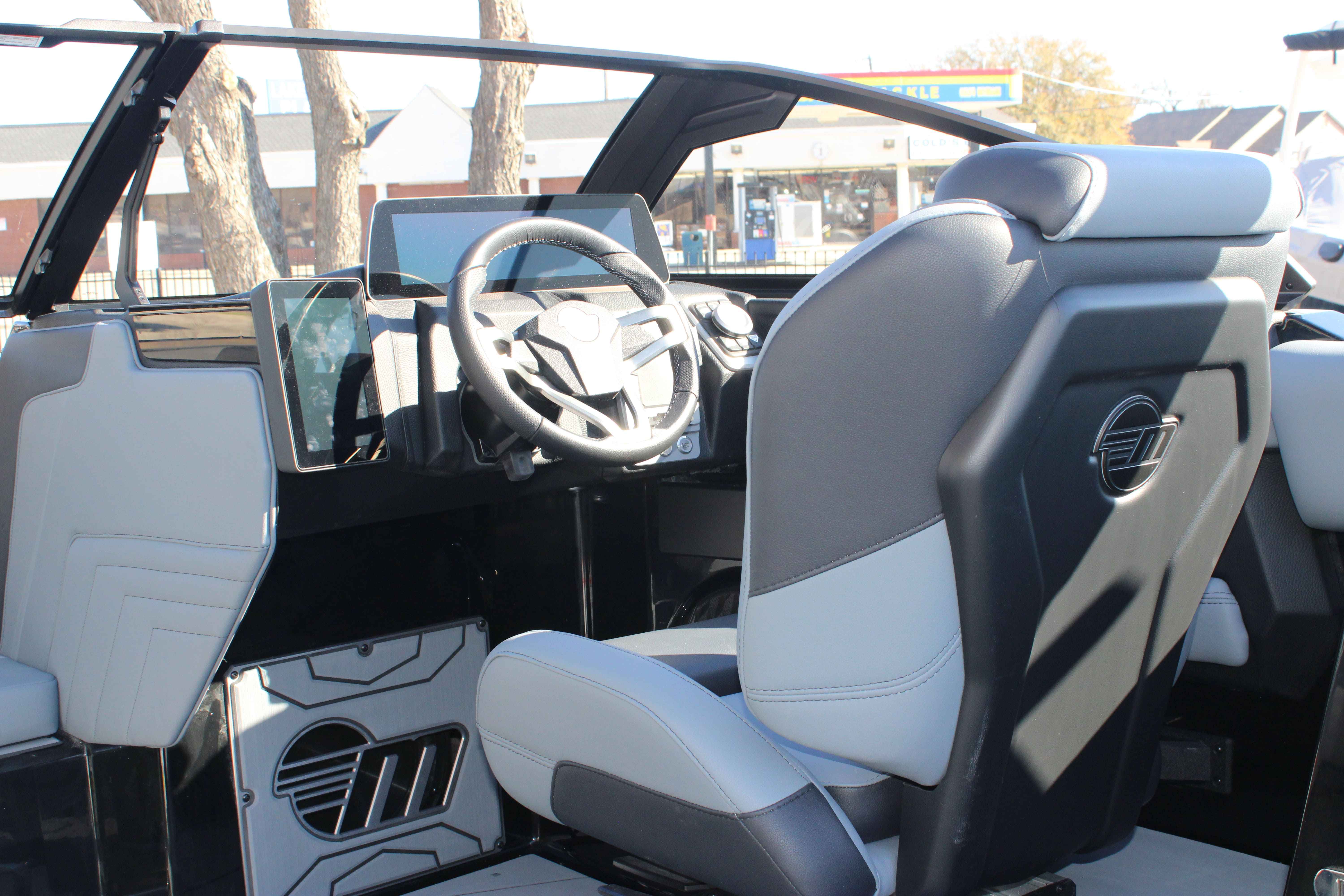 2025 Malibu Boats Wakesetter 25 LSV-19