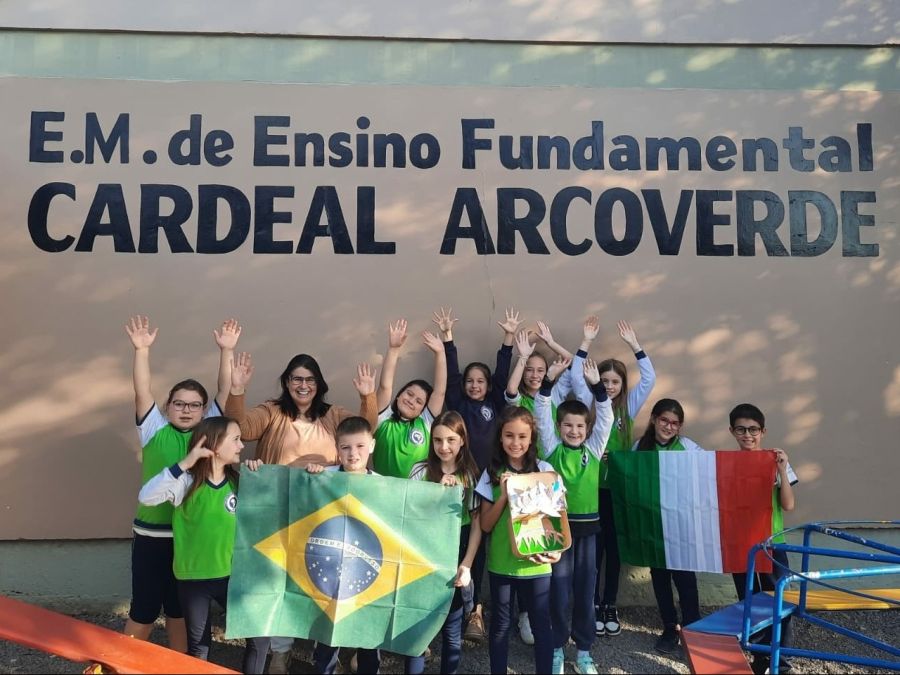 Foto de capa da notícia EMEF Cardeal Arcoverde realiza projeto de intercâmbio cultural com instituição italiana