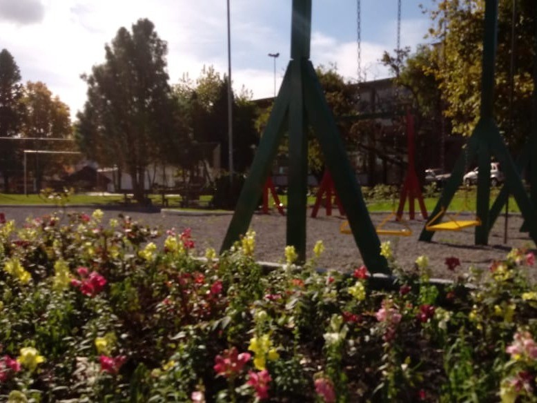 Foto de capa da notícia: Prefeitura Municipal conclui revitalização de pracinha de lazer