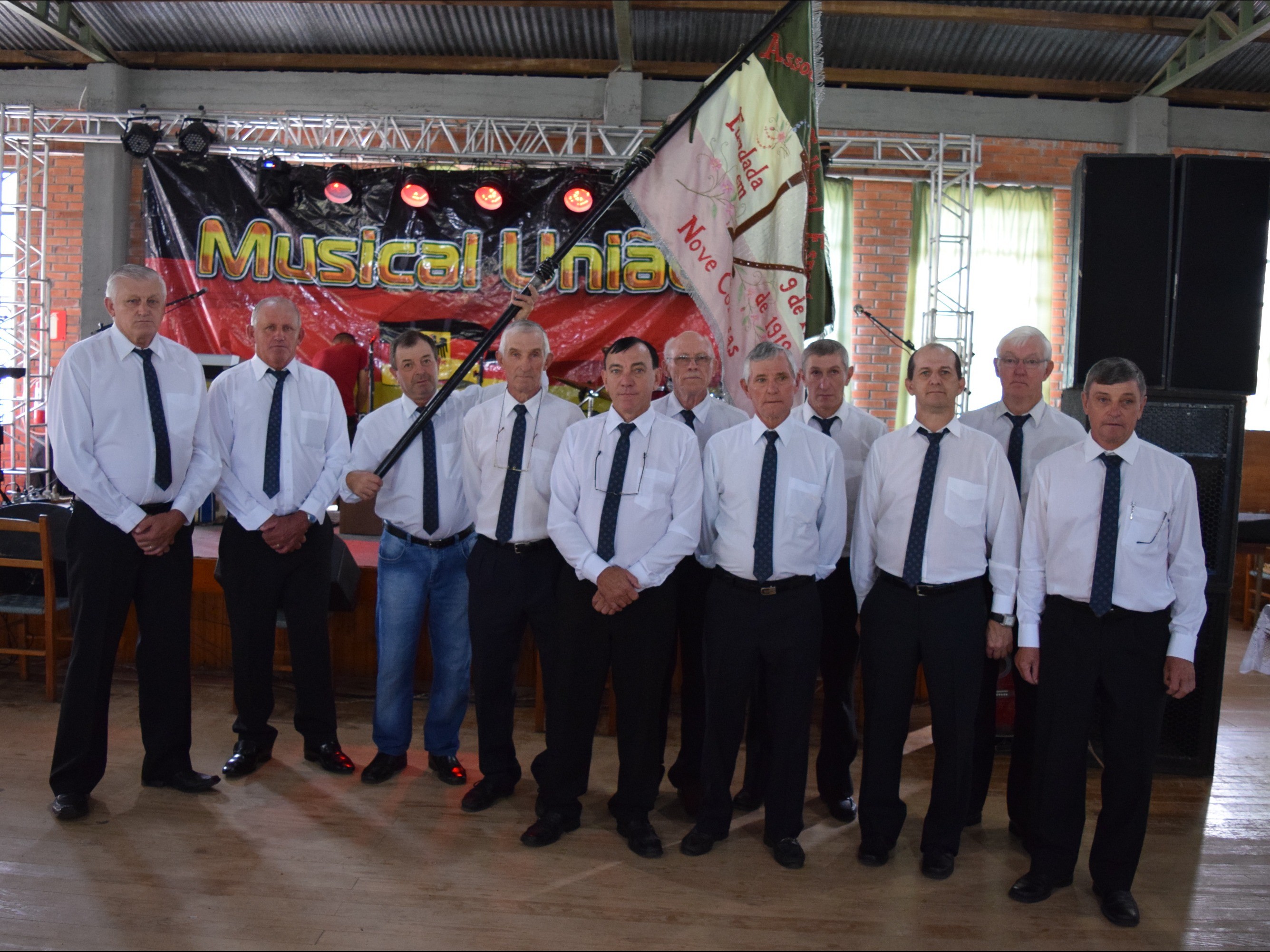 Foto de capa da notícia: Centenário do Coro Masculino Cantores Alegria é comemorado