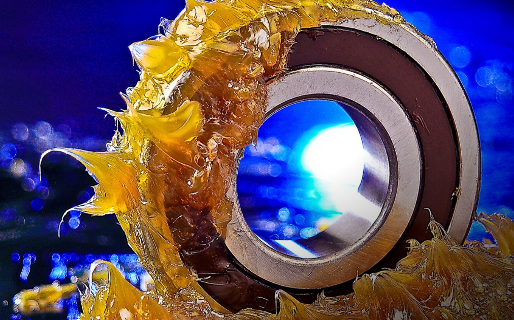 Which Grease To Use for Commercial Trucks Service Tips