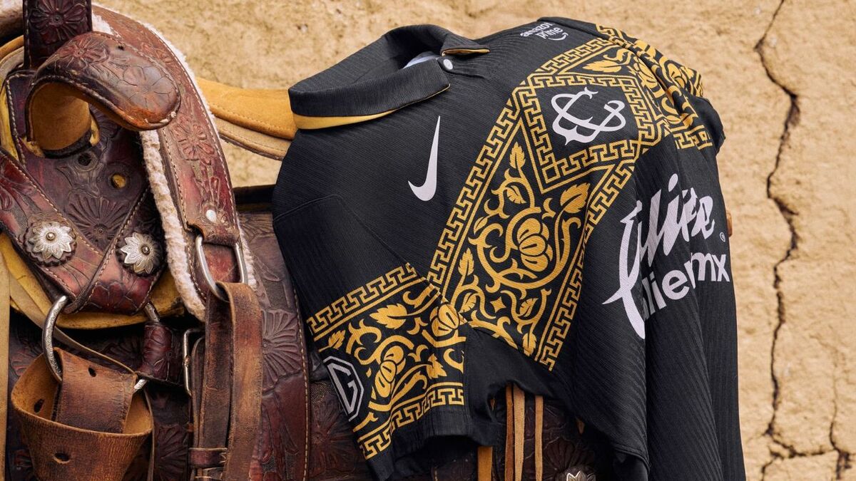 Chivas presenta su tercer uniforme 2026-27 inspirado en la charrería