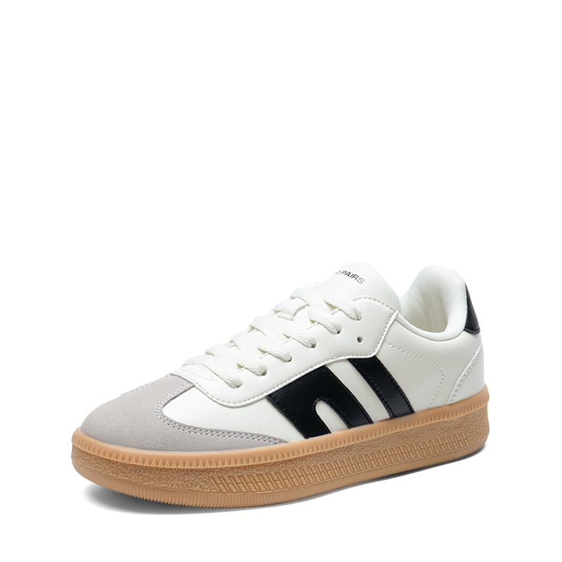 DREAM PAIRS Women   s Retro Casual Walking Sneakers