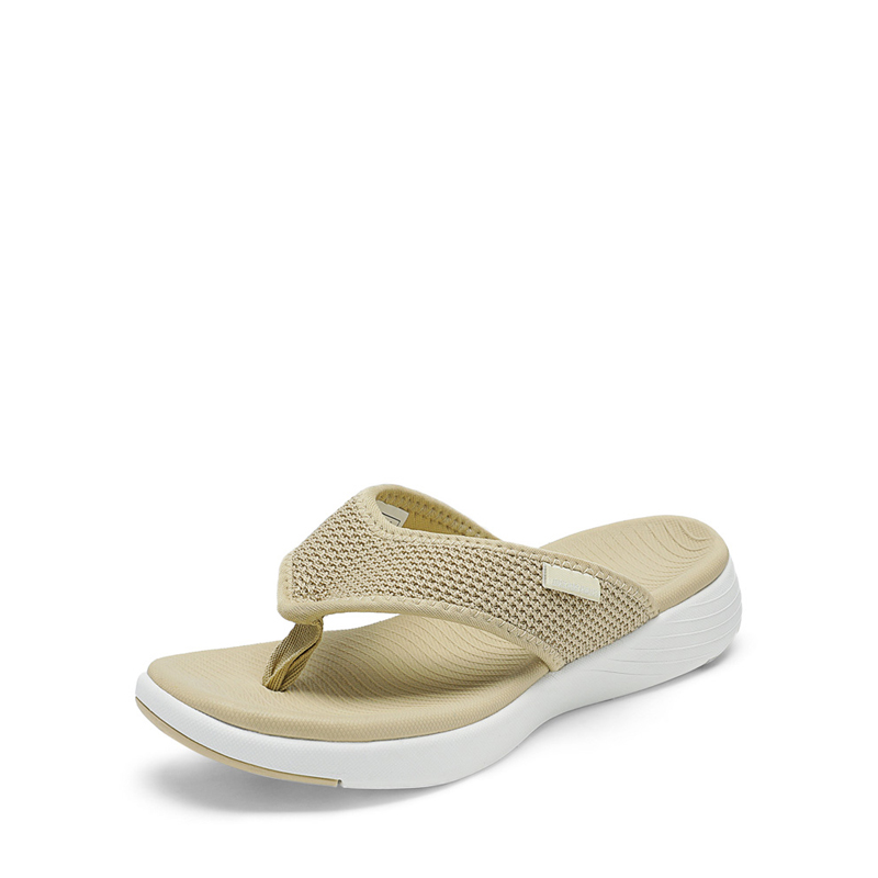 DREAM PAIRS Flip Flop Slippers — view 1