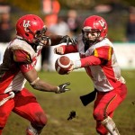 Fourth-quarter surge lifts Dinos to 3-0