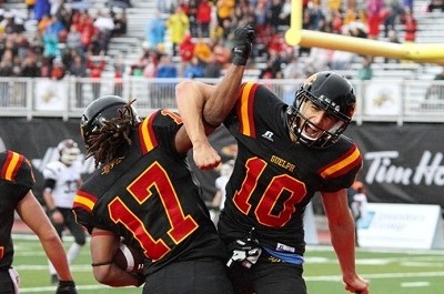 Gryphons continue winning streak at Homecoming against Marauders