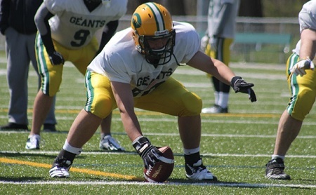 Vanier Cup champs land second 2015 CFC 100 recruit