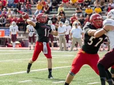 OUA RECAPS: Roberts eclipses 300 yard passing mark in Gryphons victory, Harou scores 4 TD’s to help Mustangs trample on Gee-Gees, Malone powers Blues to road win [stats]