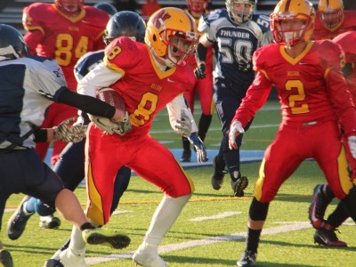Jr Lords defeat Blessed Trinity in Metro Bowl semi-final