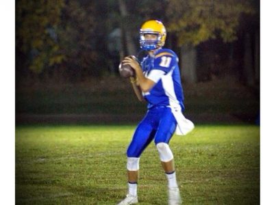 #CFC100 QB commits to Wilfrid Laurier