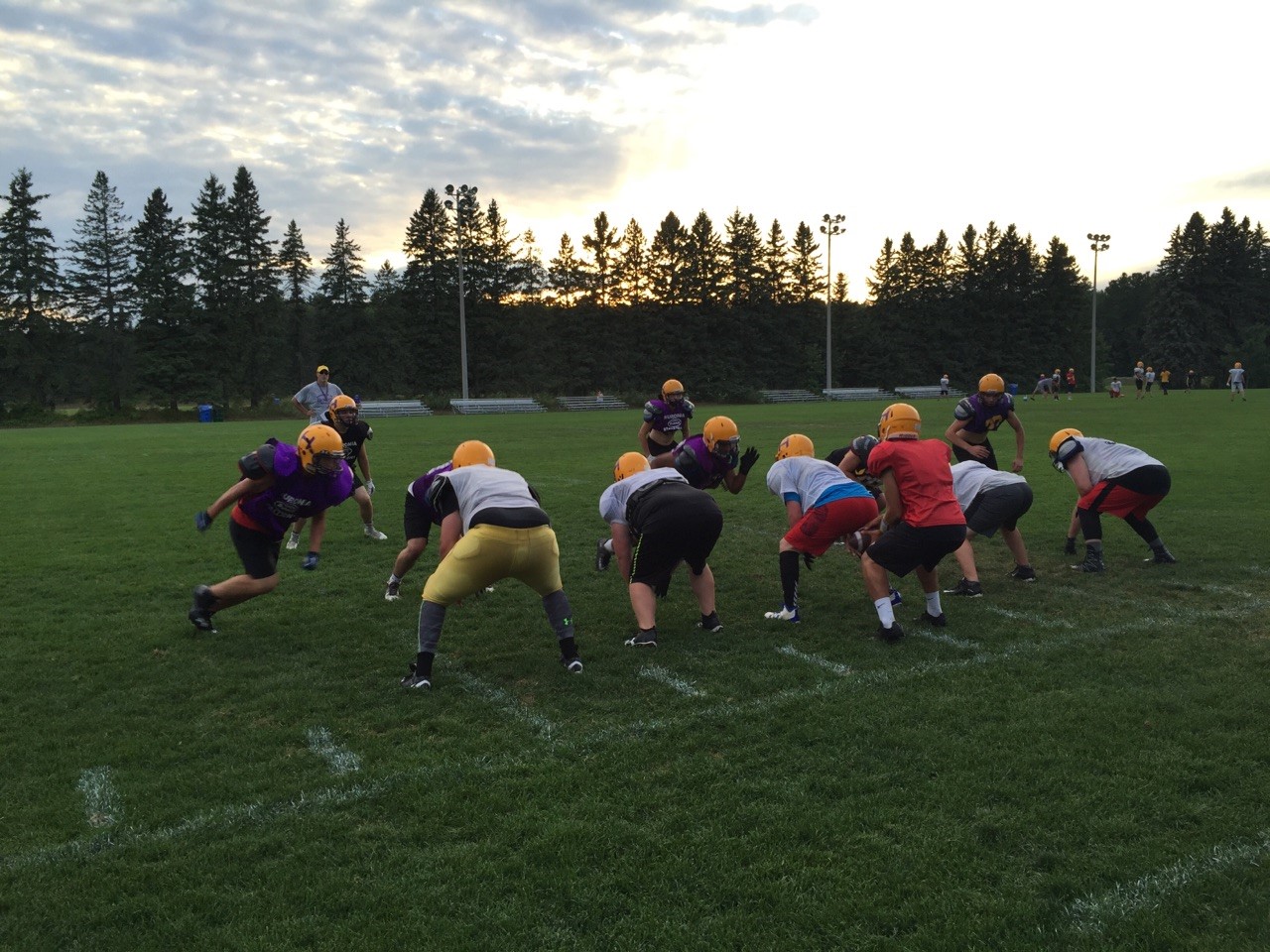 Junior Varsity Stallions Working on Inside Run