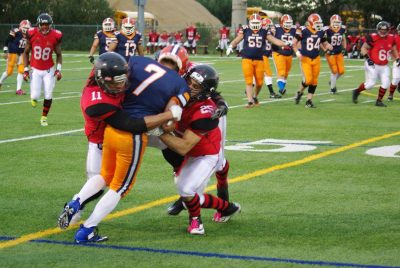 3 Bucs tackle a Raider