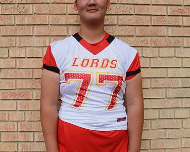 Shin holds the centre of the line