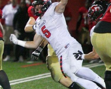 #CFC10 CEGEP (coll. div. 1) PREVIEW [8]: High stakes – NO. 2 spot on the table