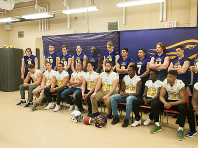 Laurier head coach Michael Faulds speaks to 22 of Laurier's 29 incoming recruits prior to the team's scrimmage last Thursday (Photo Credit: Kha Vo)