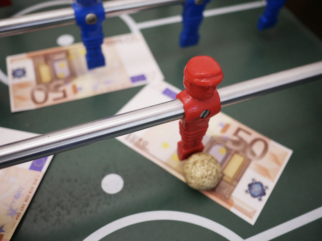 Is The Gambling Sports Sponsorship Craze Coming To Canadian Football?