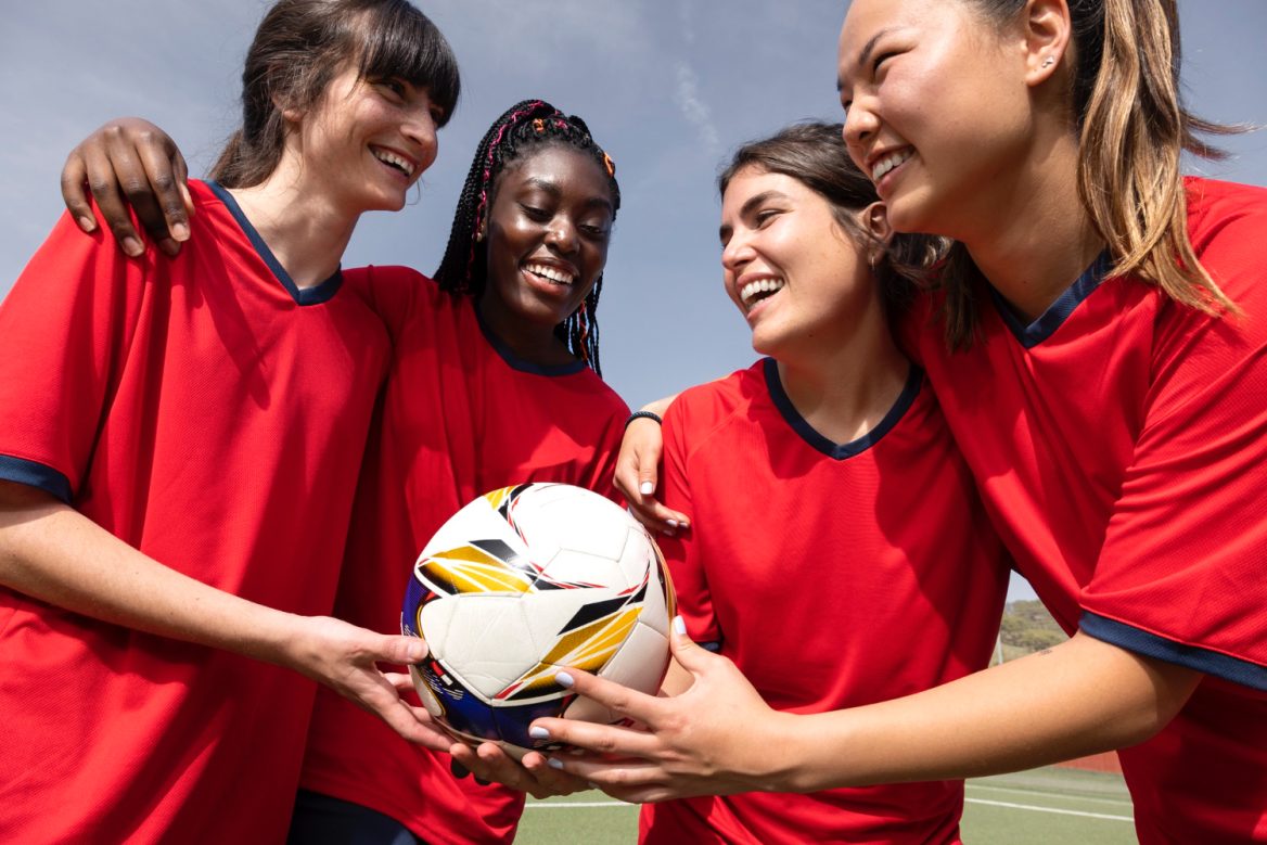 Image showing how Chati virtual events can be customized for all types of sports events. This team is celebrating their win.