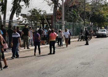 Afluencia moderada en jornada de vacunación a rezagados en Cancún