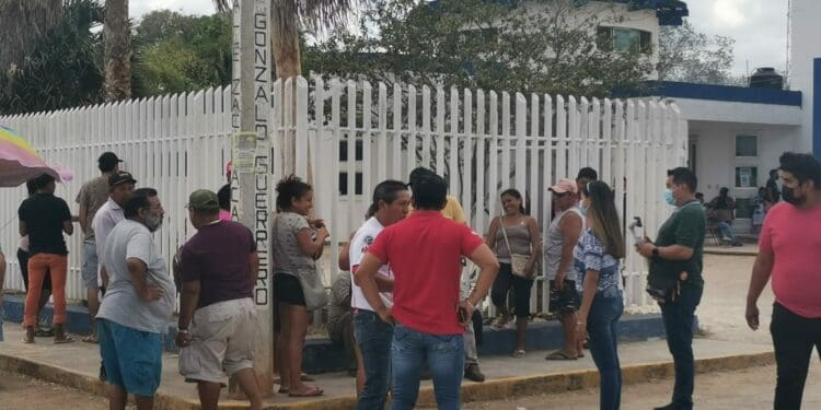 Expulsan a trabajadores de comunidad maya luego de inconformidades