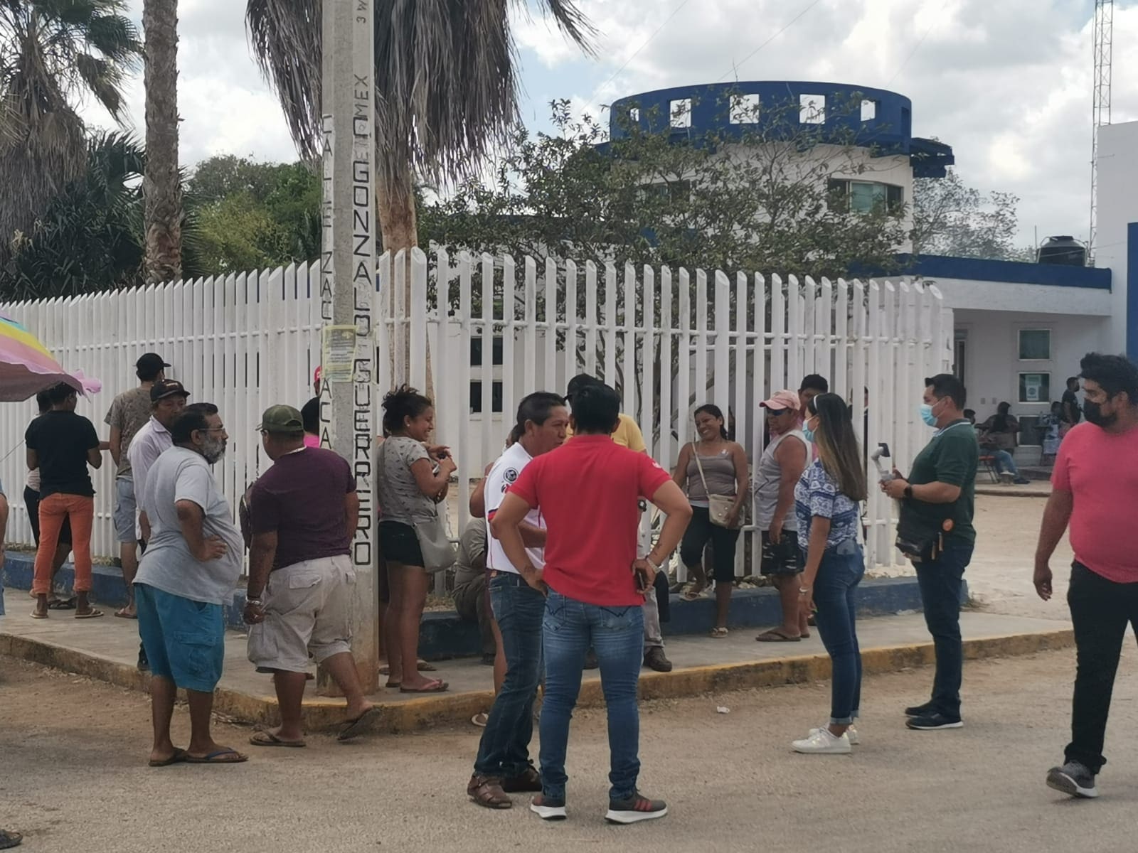 Expulsan a trabajadores de comunidad maya luego de inconformidades