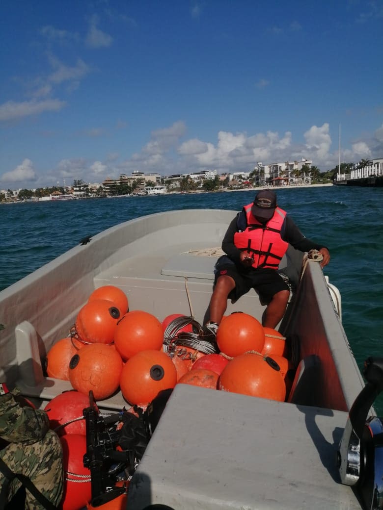 Hoy inician trabajos de instalación de barrera antisargazo