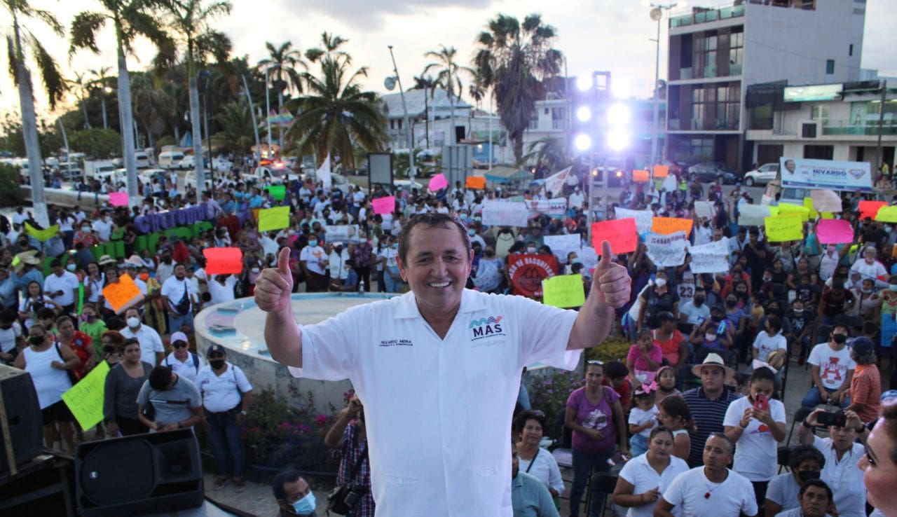 Enfatiza Nivardo Mena que gobernará con quintanarroenses