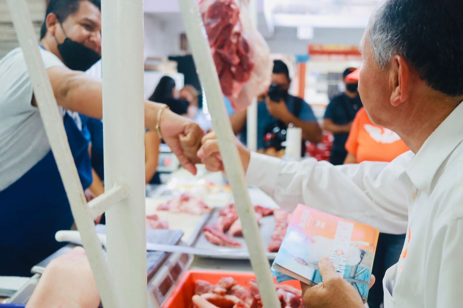 Con el Dr. Pech, las islas de Quintana Roo dejarán de ser lugares caros y con mal servicio